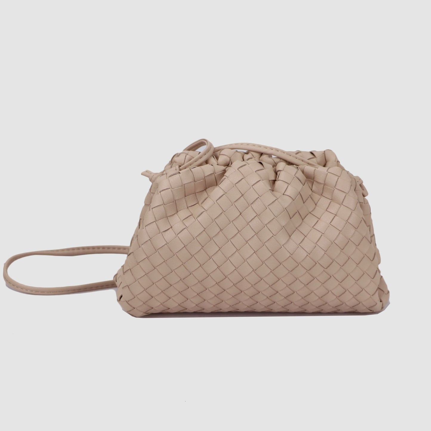 Women's Authentic Leather Weave Pleated Cloud Soft Cow Single Crossbody Bags