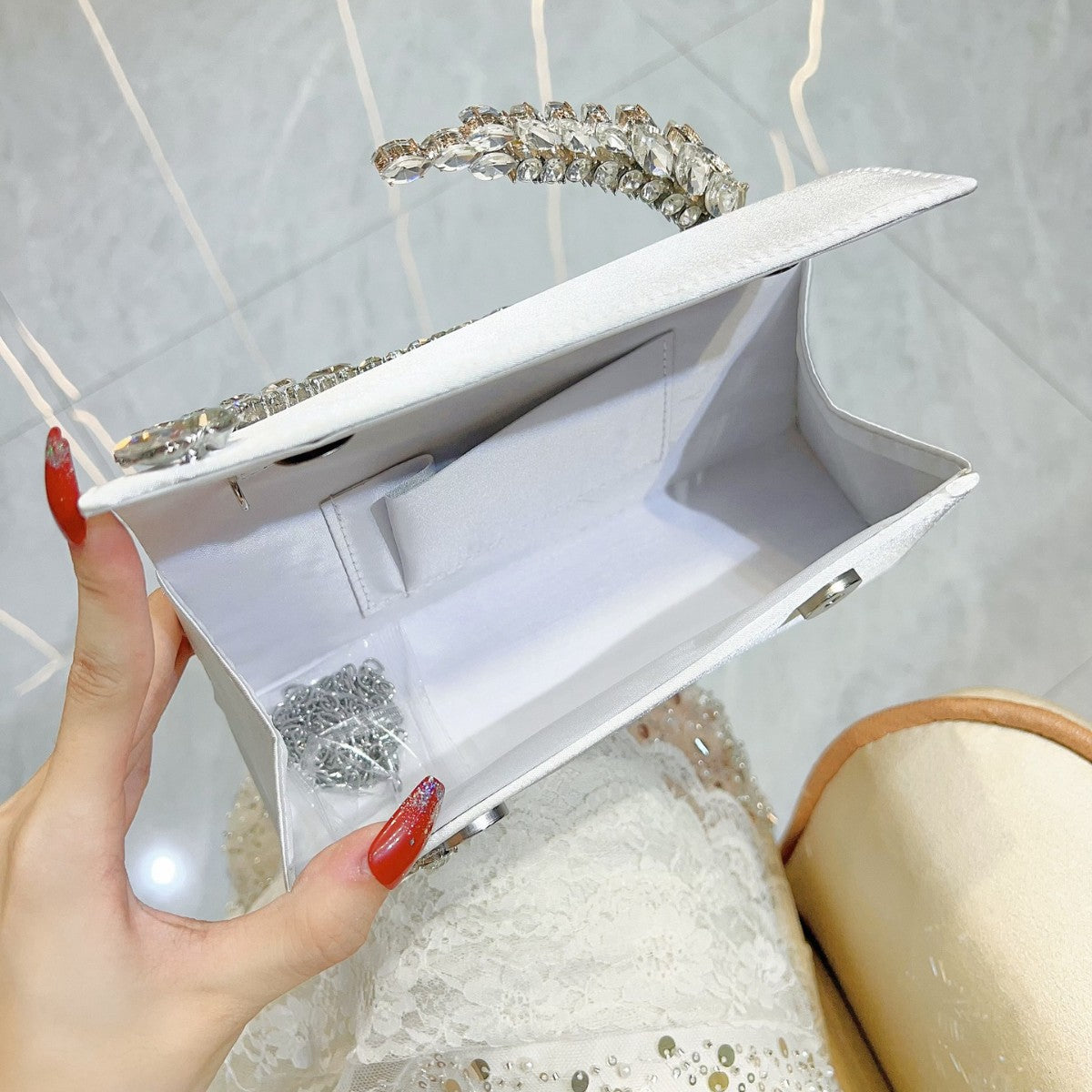 Women's Dinner Rhinestone Satin Sequin Hand Diamonds Evening Bags