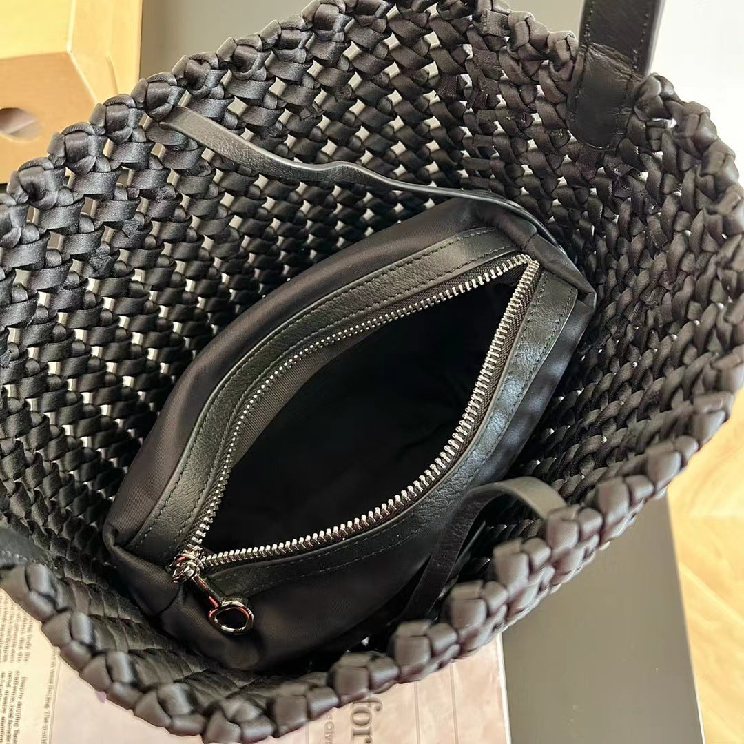 Women's Retro Cowhide Woven Large Capacity Portable Commuter Shoulder Bags
