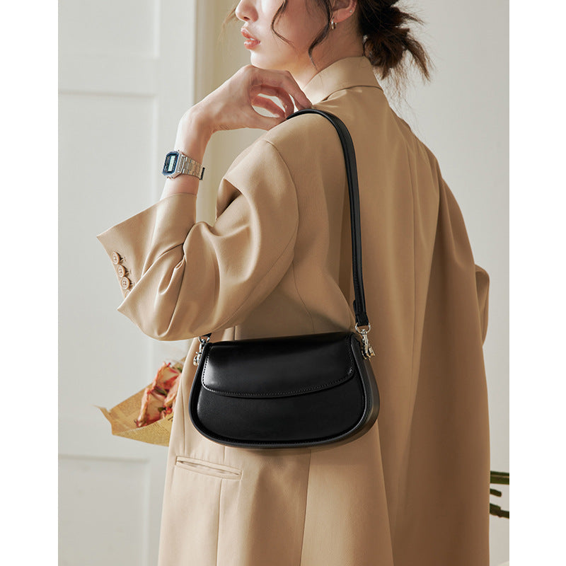 Women's Fashion Underarm Niche Saddle Genuine Leather Armpit Bags