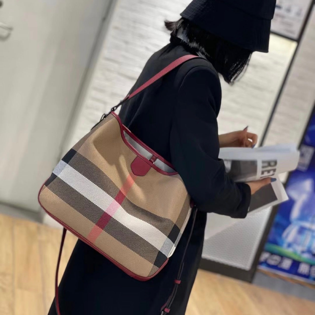 Women's Plaid Genuine Leather Trendy Fashionable Stylish Shoulder Bags