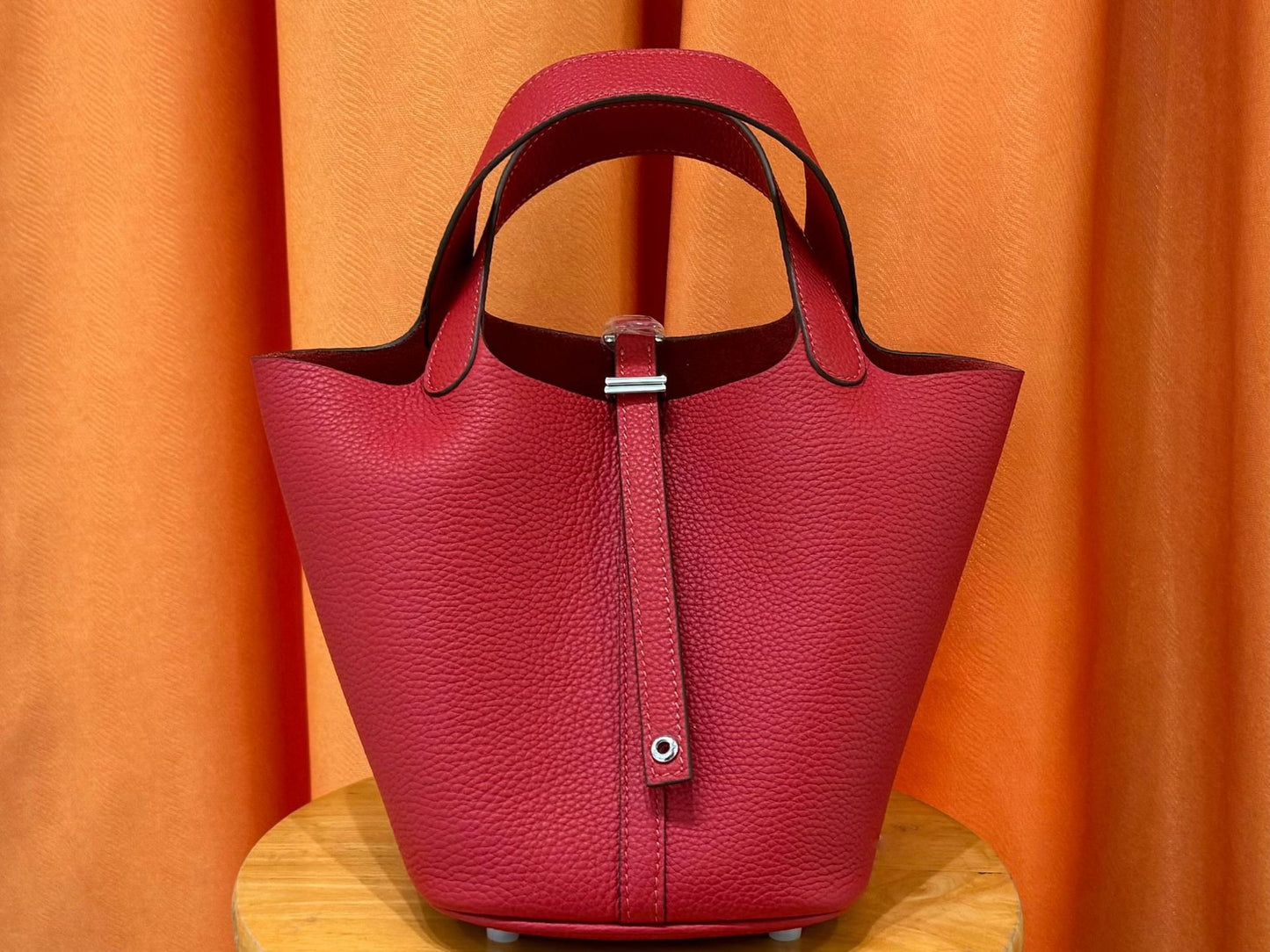Women's Basket First Layer Cowhide Leather Sheath Handbags