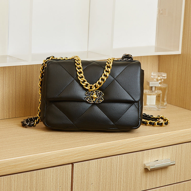 Women's Cloud Genuine Leather Diamond Chain Mouth Cover Crossbody Bags