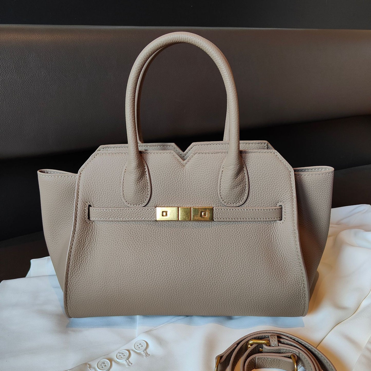 Women's Top Layer Cowhide High Sense Large Handbags