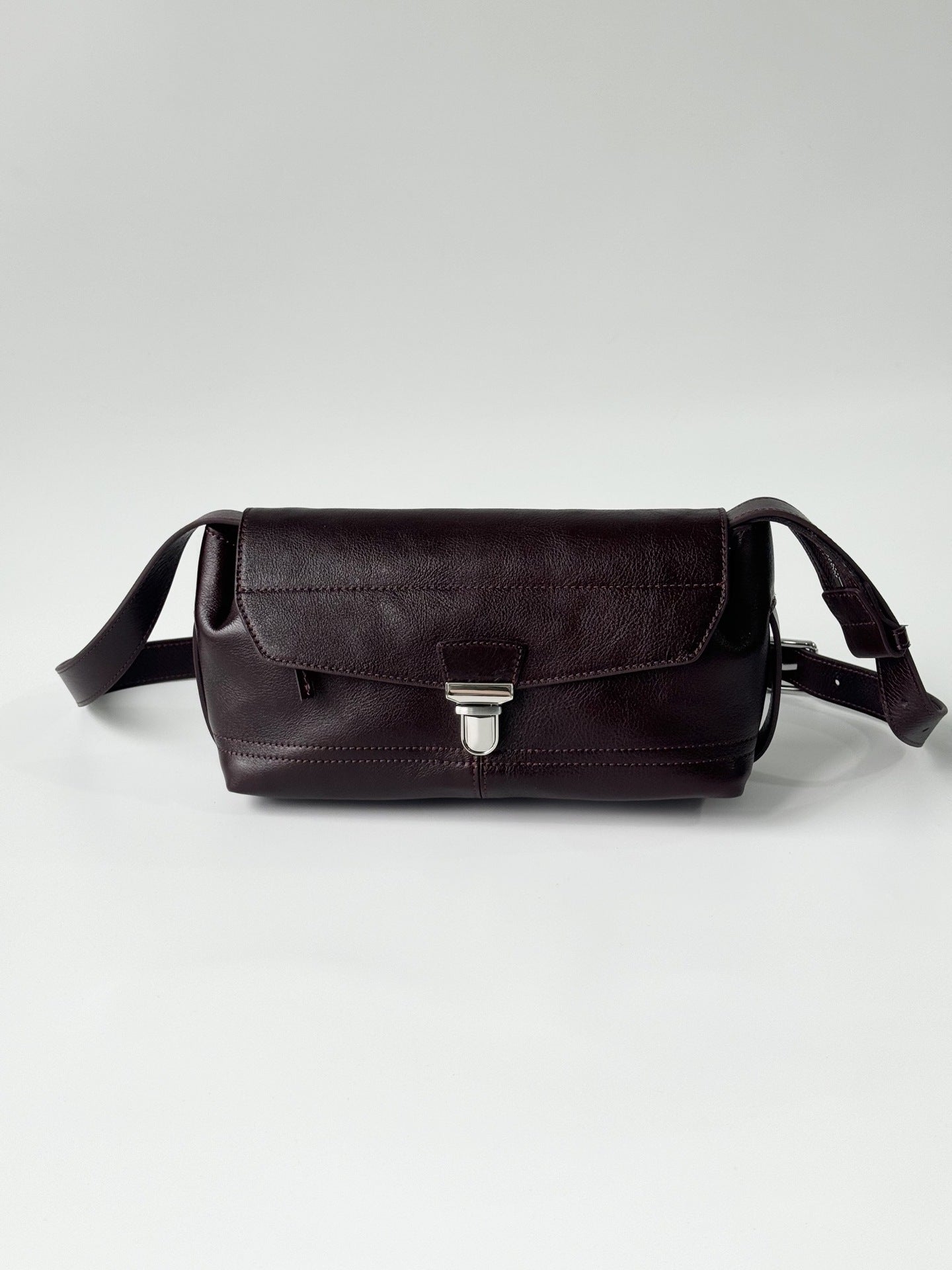 Layer Cowhide French Niche Motorcycle Flap Crossbody Bags