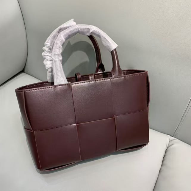 Woven Large Capacity Leather Mummy Commuter Crossbody Bags