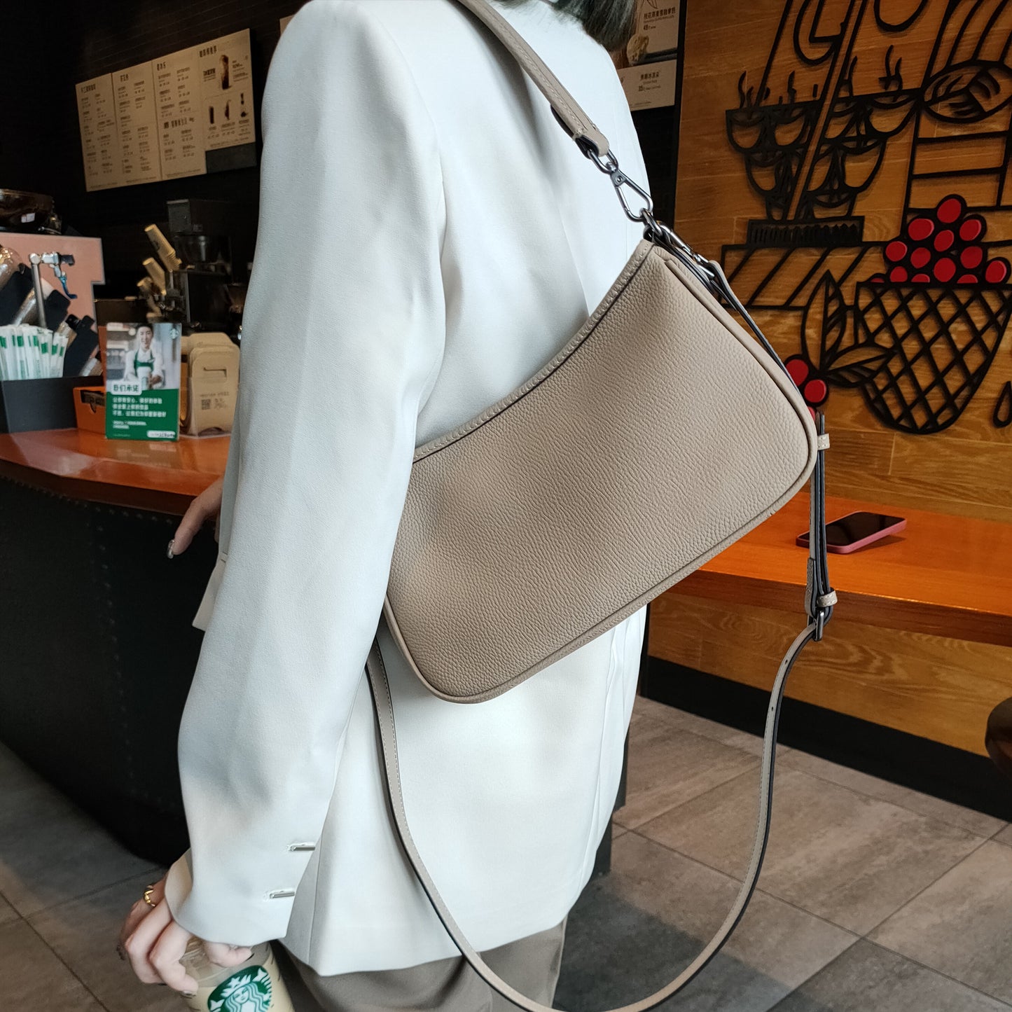 Women's Underarm Toe Layer Leather Simple Soft Shoulder Bags