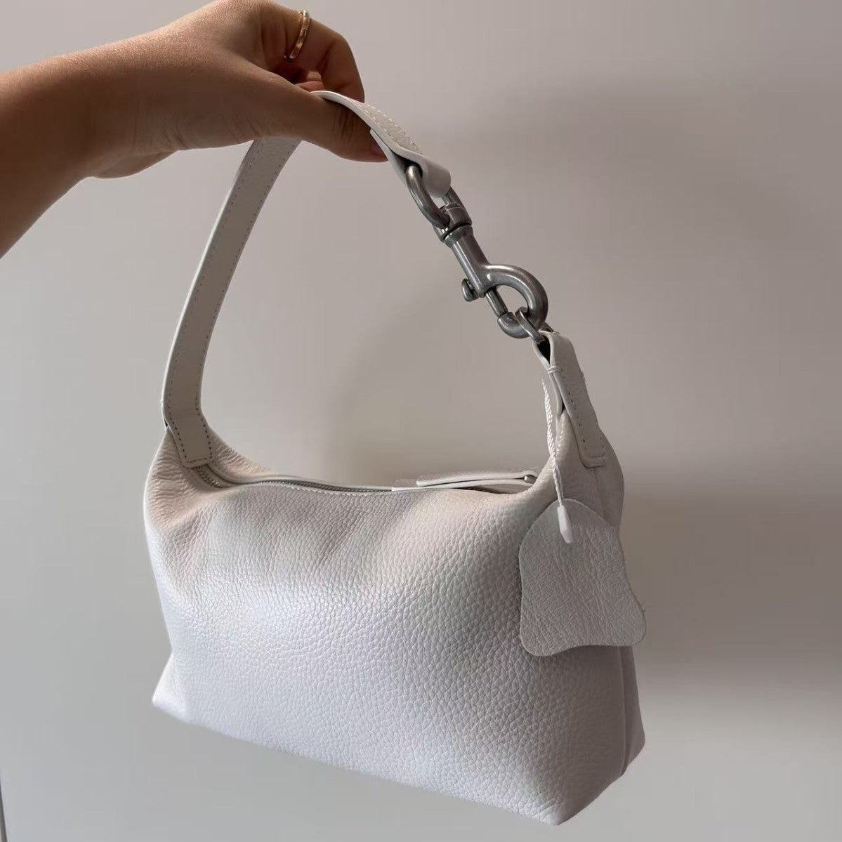 Women's Korean Style Fashion Hand Text Top Layer Handbags