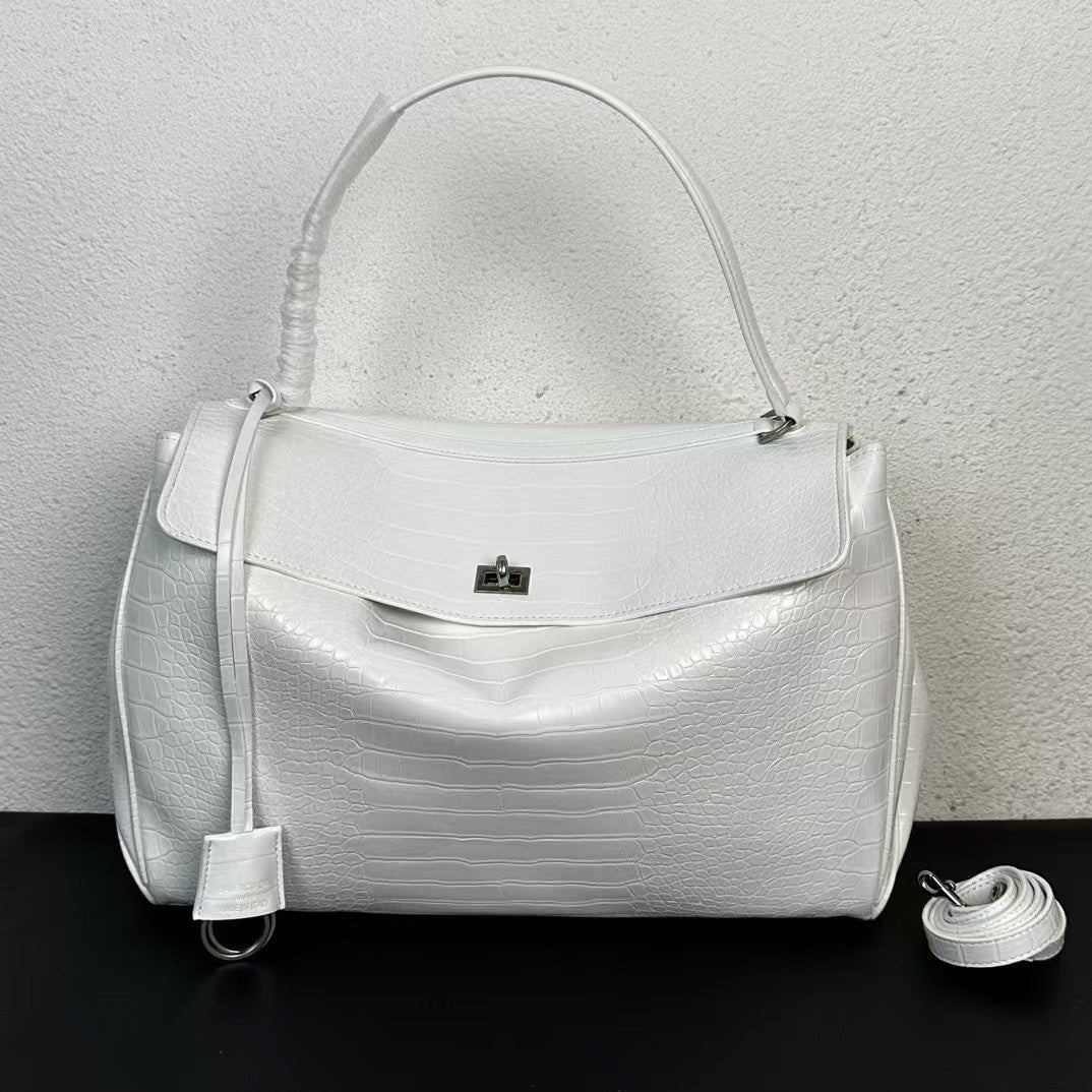 Cowhide Clutch Practical Capacity Large With Lock