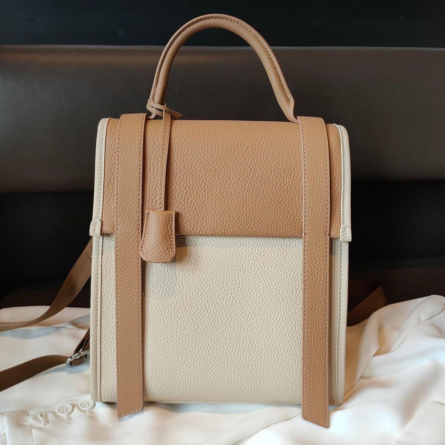 Large Capacity First Layer Cowhide Korean Backpacks