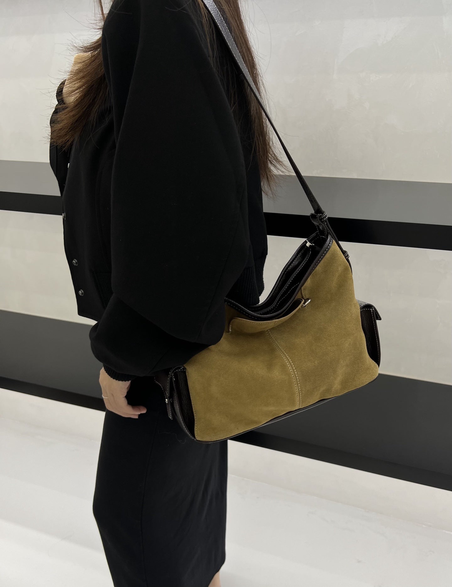 Women's Mountain Frosted Cowhide Leather Large Capacity Commuting Elegant Shoulder Bags