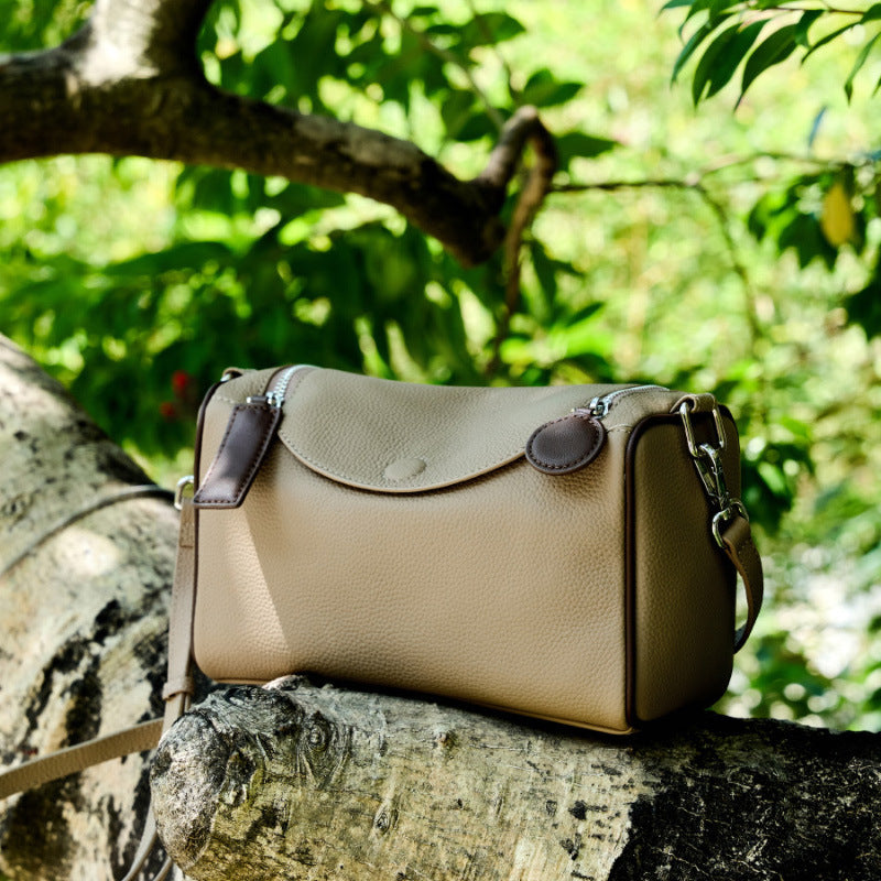 Women's First Layer Cowhide Pillow Texture Simple Crossbody Bags