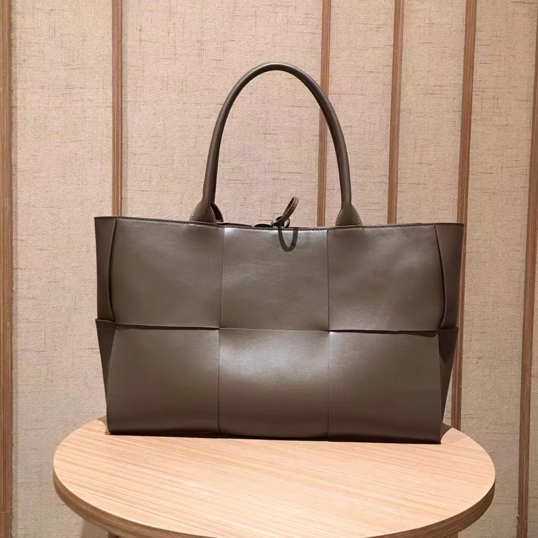 Song Authentic Leather Weave Shopping Hand Handbags
