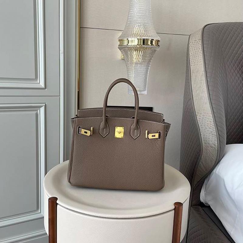 Women's Live Broadcast Large Capacity High-grade Classic Handbags