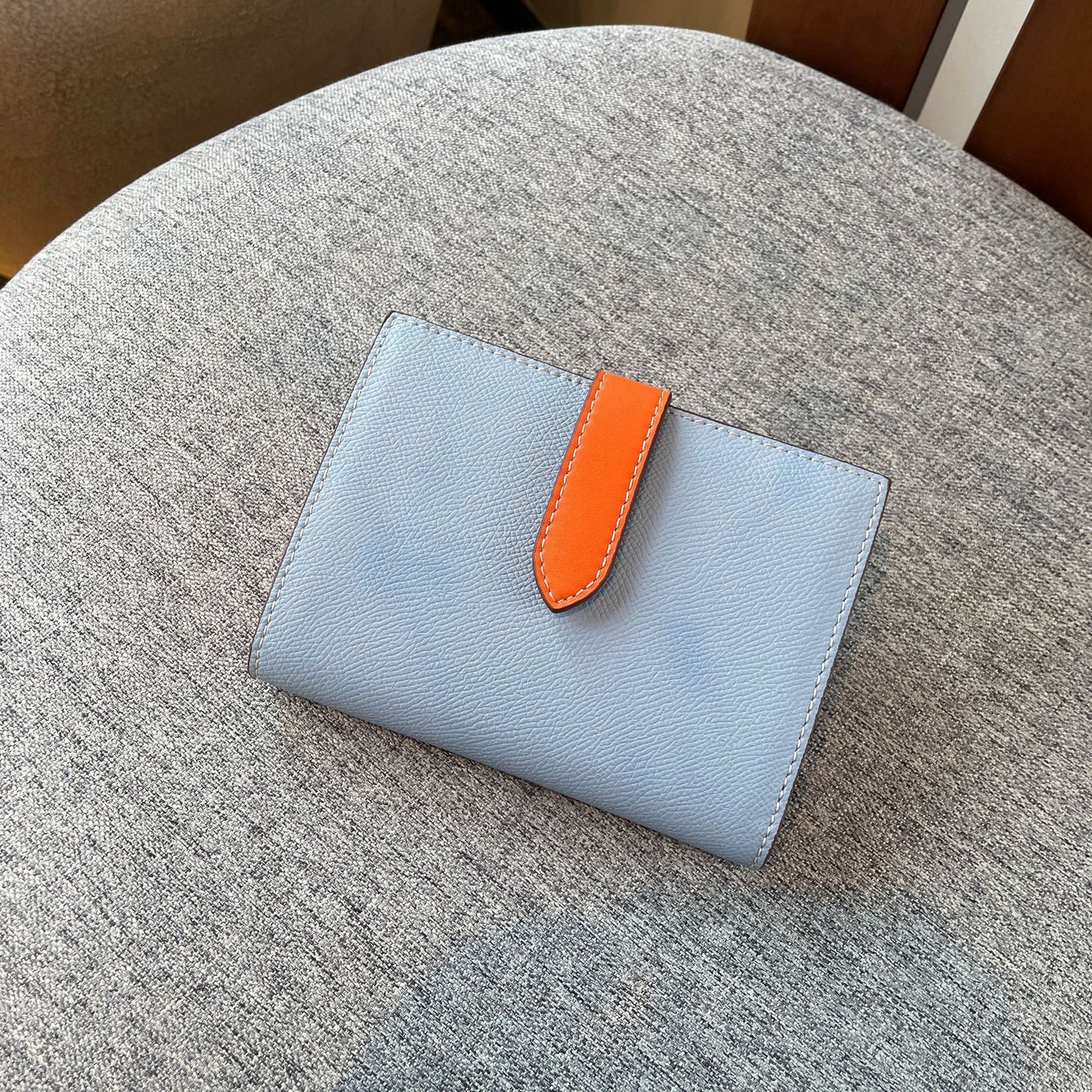 Cowhide Change Contrast Color Design Large Card Holder