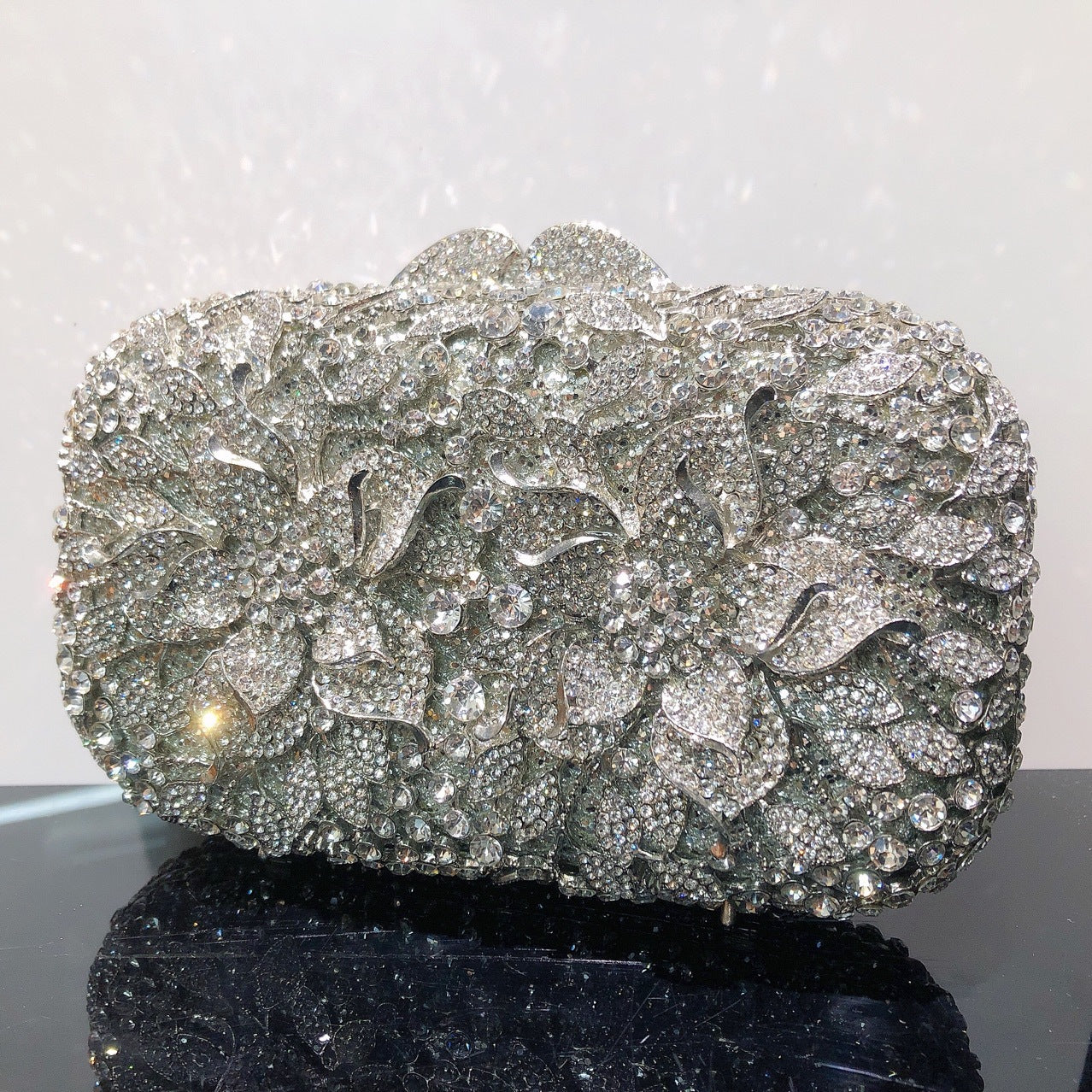 Hollow Flower Diamond Banquet Full Steamed Evening Bags