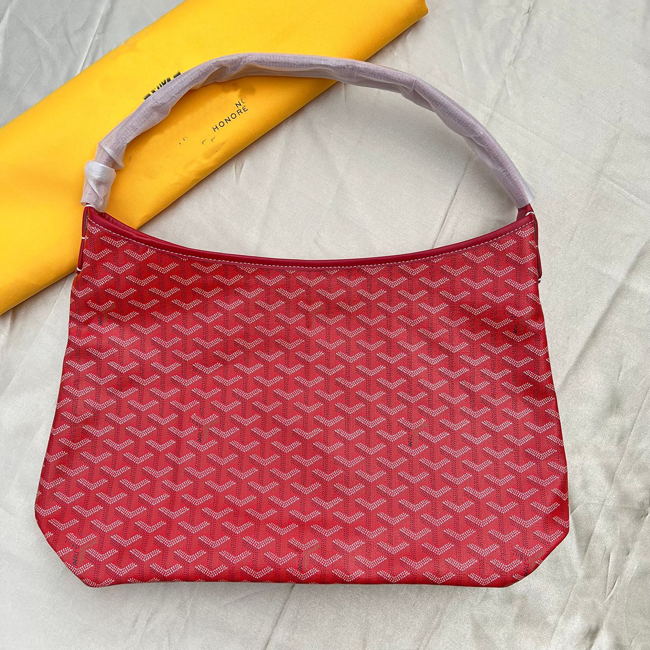 Women's Shopping Portable Letter Zipper Dog Teeth Armpit Bags