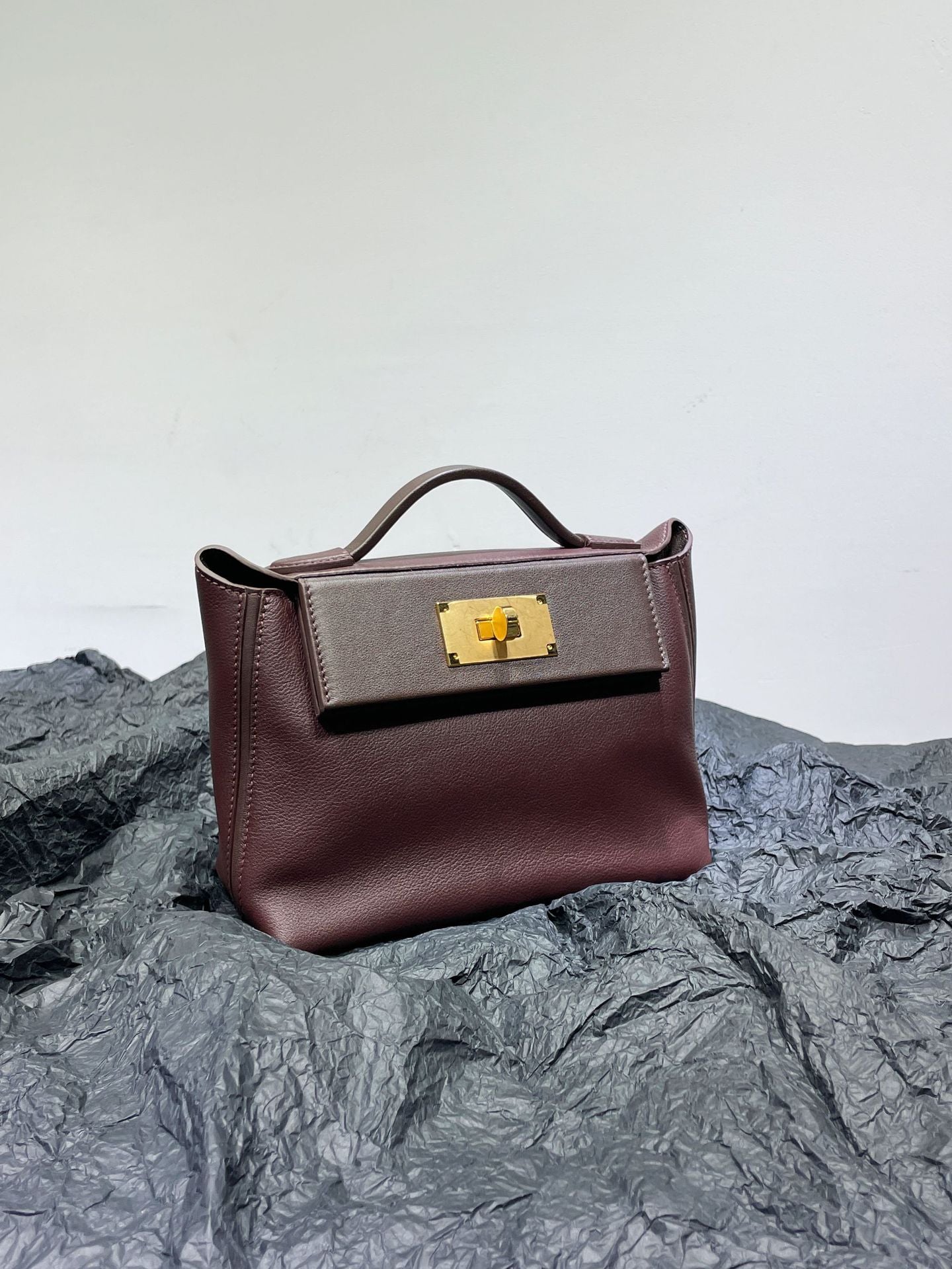 Women's Kelly Layer Cowhide Dumpling Wings Style Crossbody Bags