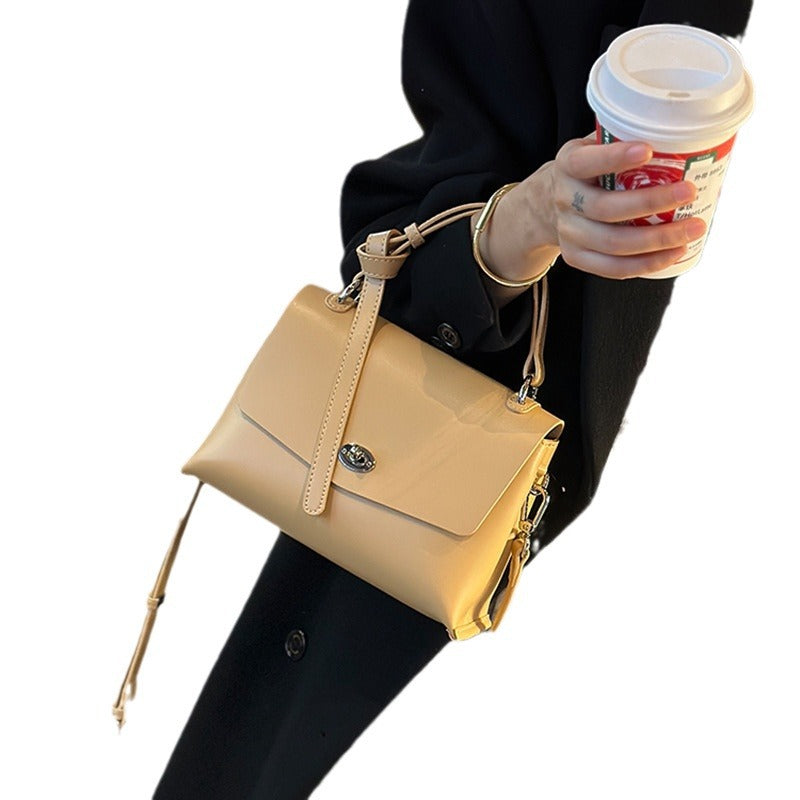 Women's Batch First Layer Cowhide Latch High-grade Shoulder Bags