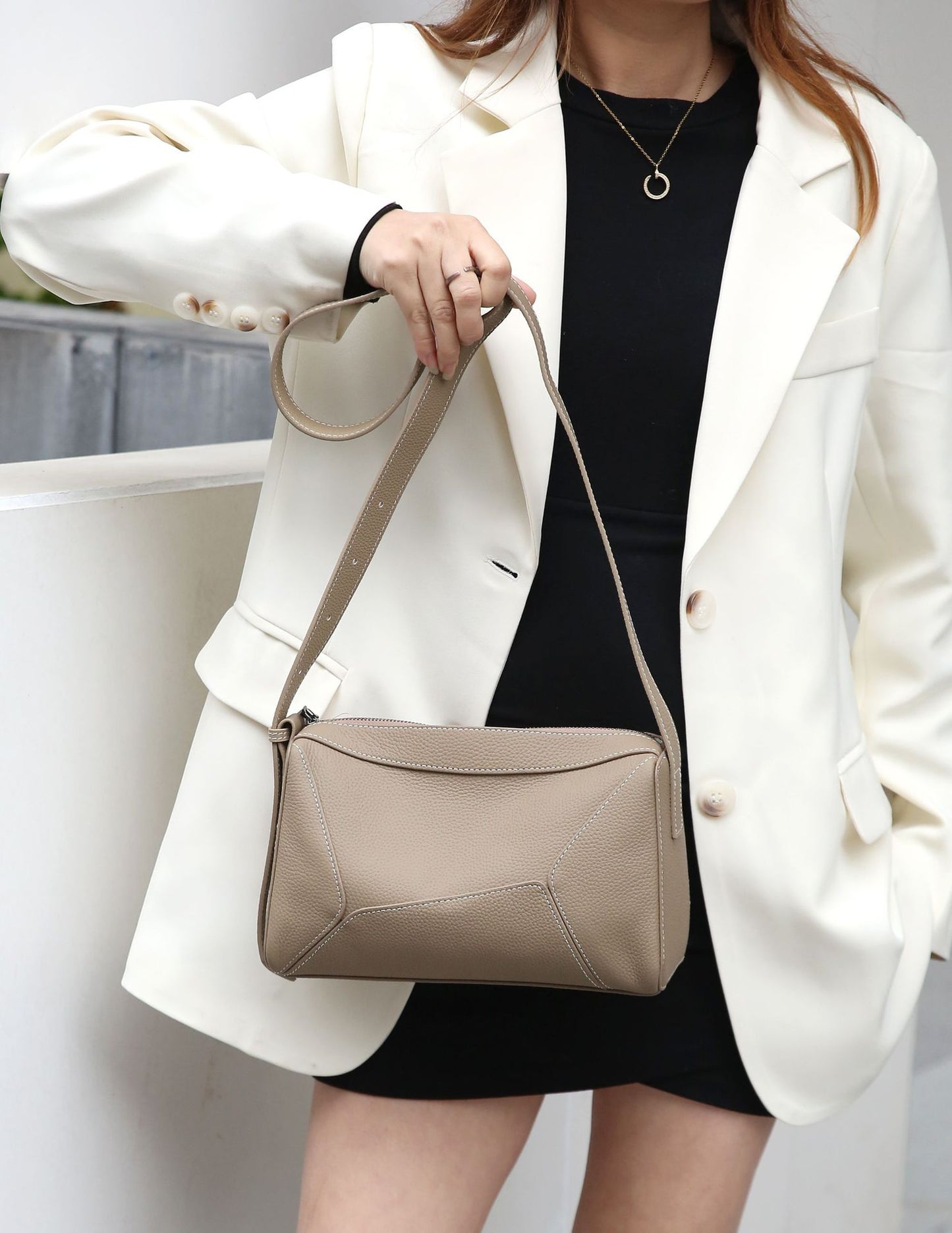 Women's Top Layer Leather Large Capacity Fashion Simple Bags