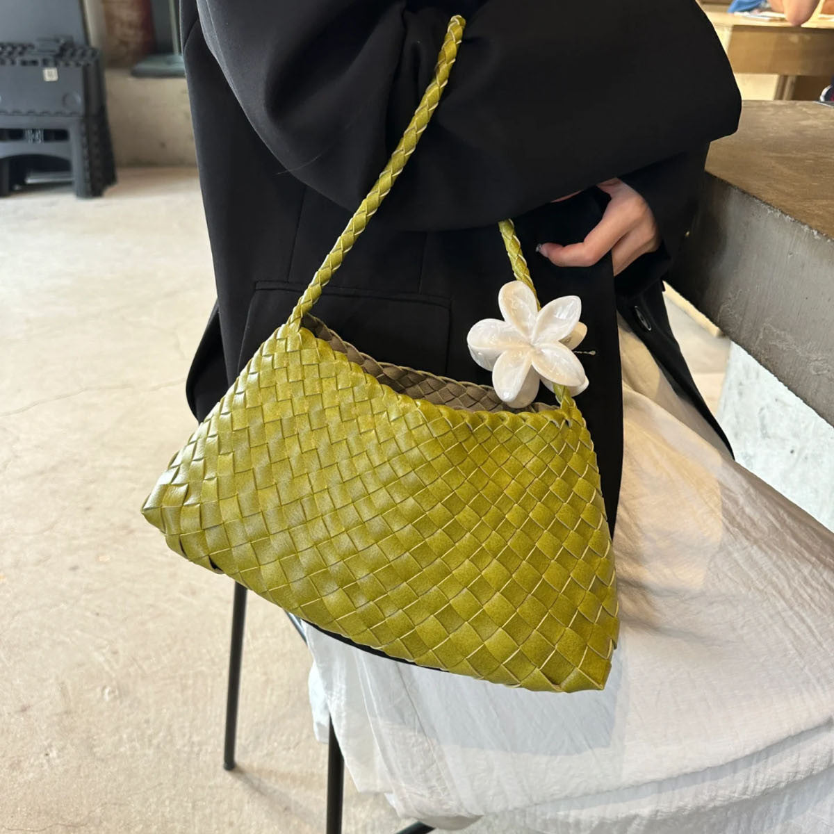Women's Woven Underarm High-grade Versatile Retro Portable Shoulder Bags