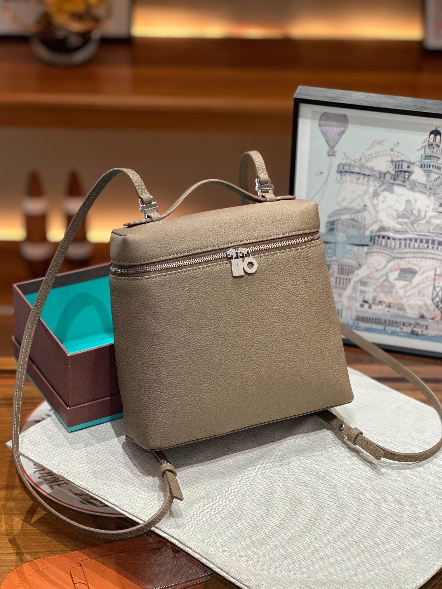 Women's Versatile Large Capacity Lightweight Genuine Leather Crossbody Bags
