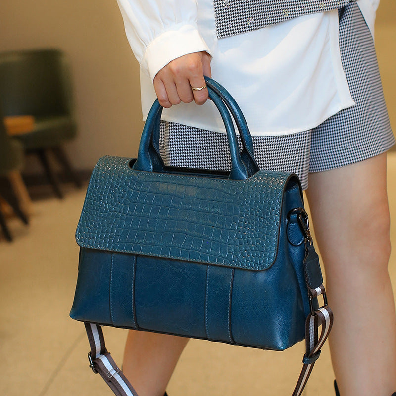 Women's Retro Fashion Large Capacity Genuine Leather Crossbody Bags