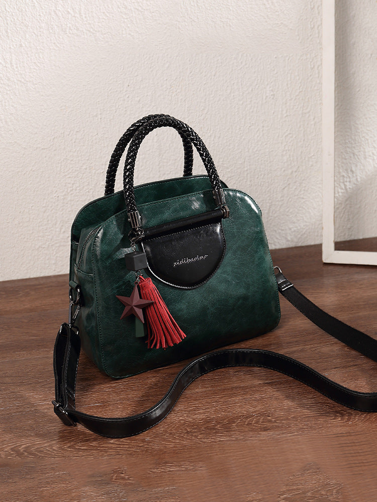 Women's Contrast Color Retro Fashion Oil Wax Handbags