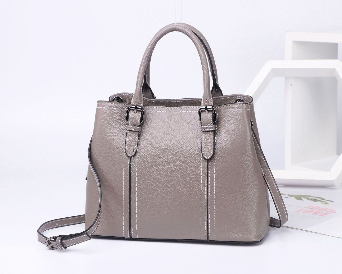 Women's First Layer Cowhide Large Capacity Commuter Handbags