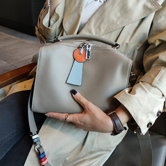 Women's Leather Fashion Soft First Layer Cowhide Handbags