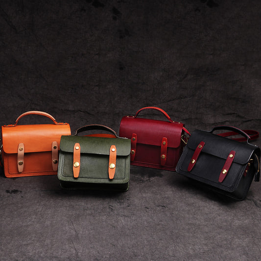 Women's Tanned Leather Cowhide Retro College Cambridge Shoulder Bags