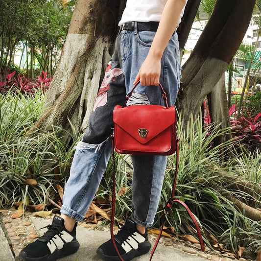 Women's Retro Envelope Mini Cowhide Fashion Crossbody Bags
