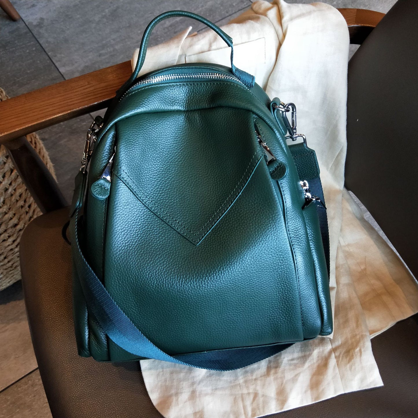 Stylish Simple Versatile First Layer Cowhide Backpacks