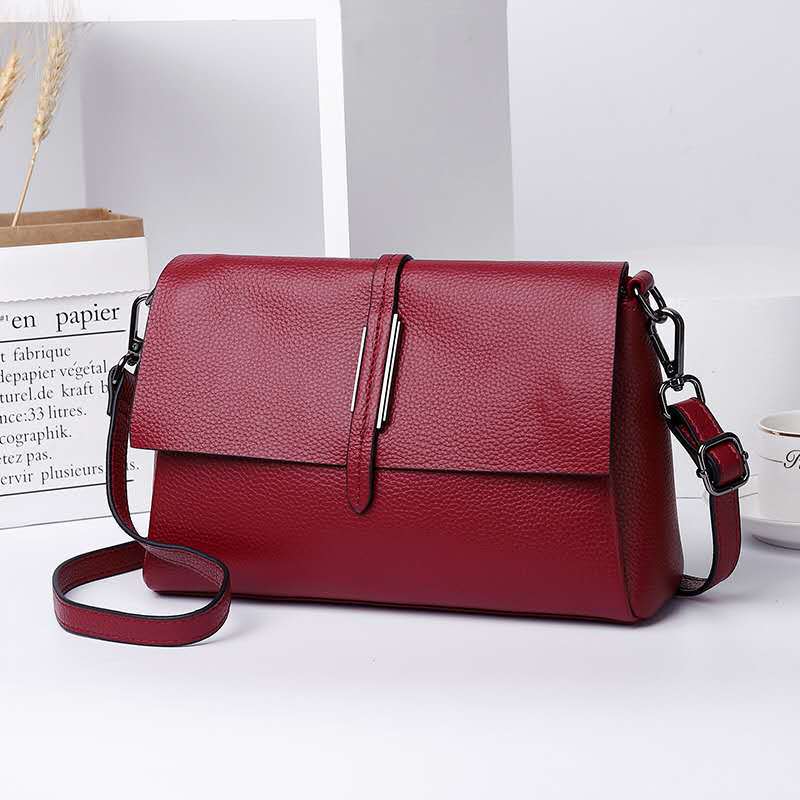 Women's Beautiful Classy Attractive Leather Simple Bags