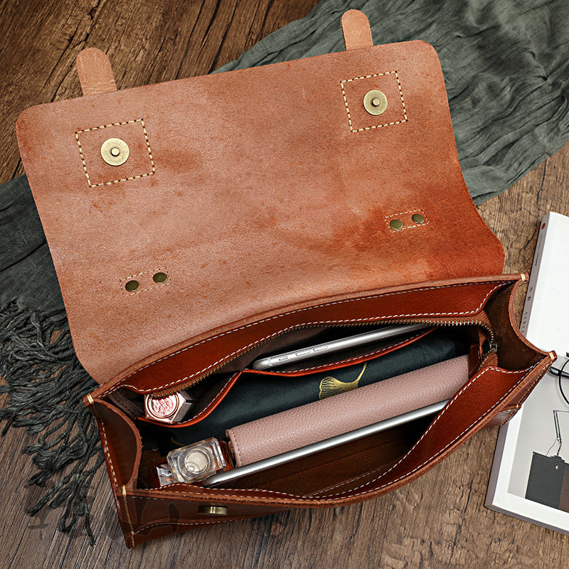 Women's Retro Handmade Leather Vegetable Tanned Portable Crossbody Bags