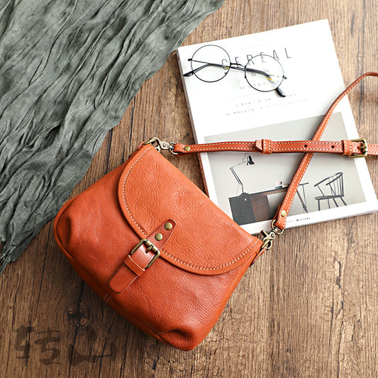 Women's Retro Artistic Handmade Vegetable Tanned Leather Crossbody Bags