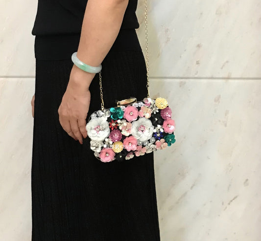 Kai Colored Beads Flower Dinner Clutch Evening Bags