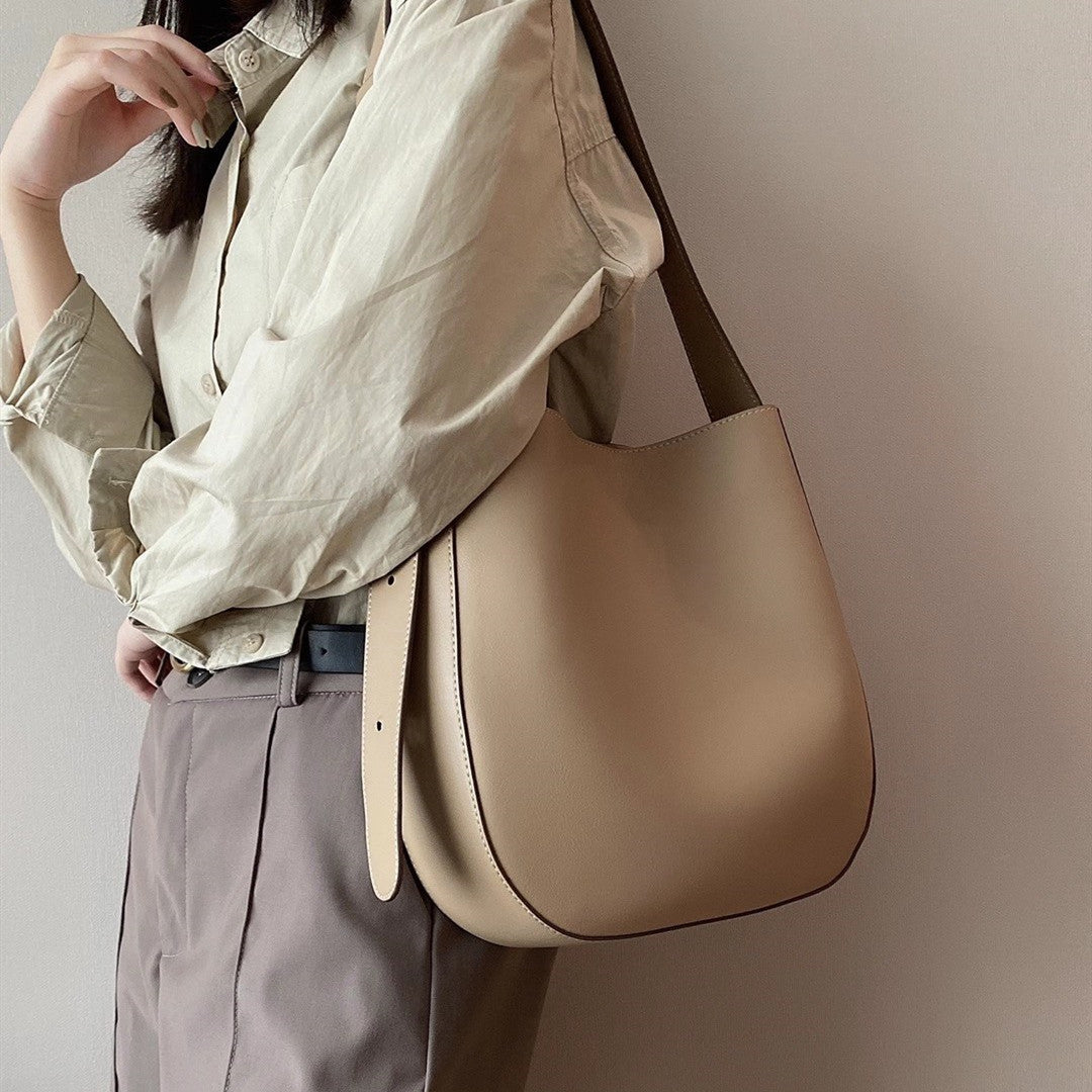 Women's Fashion Cattlehide Leather Retro Portable Large Shoulder Bags