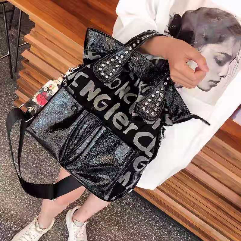 Women's Charming Letter Rhinestone Fashion Elegant Shoulder Bags