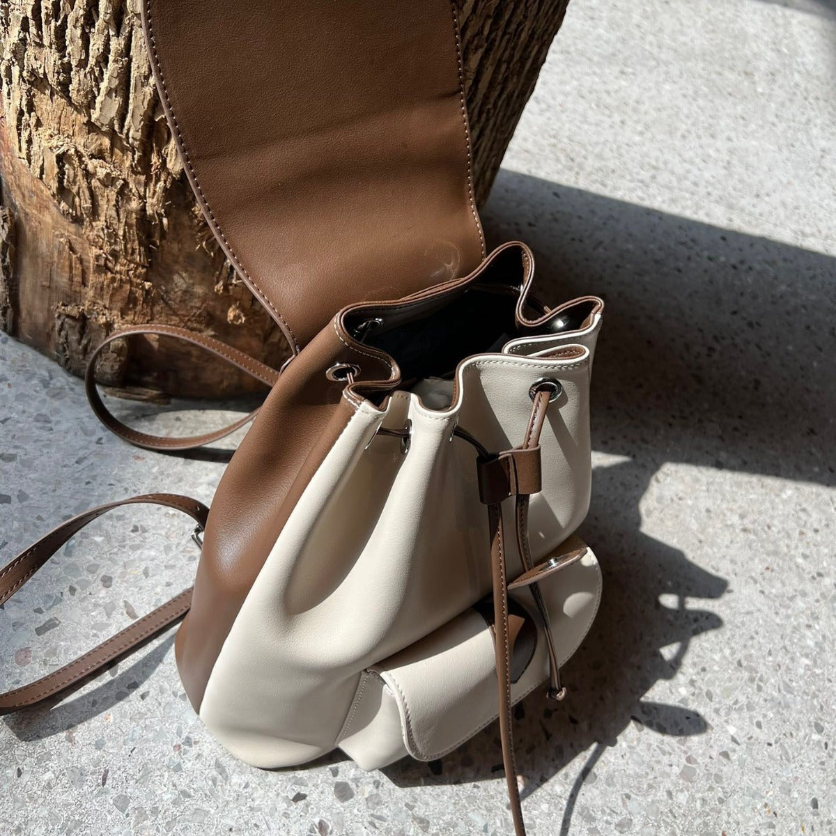 Women's High Sense Leather Simple Commuter Backpacks