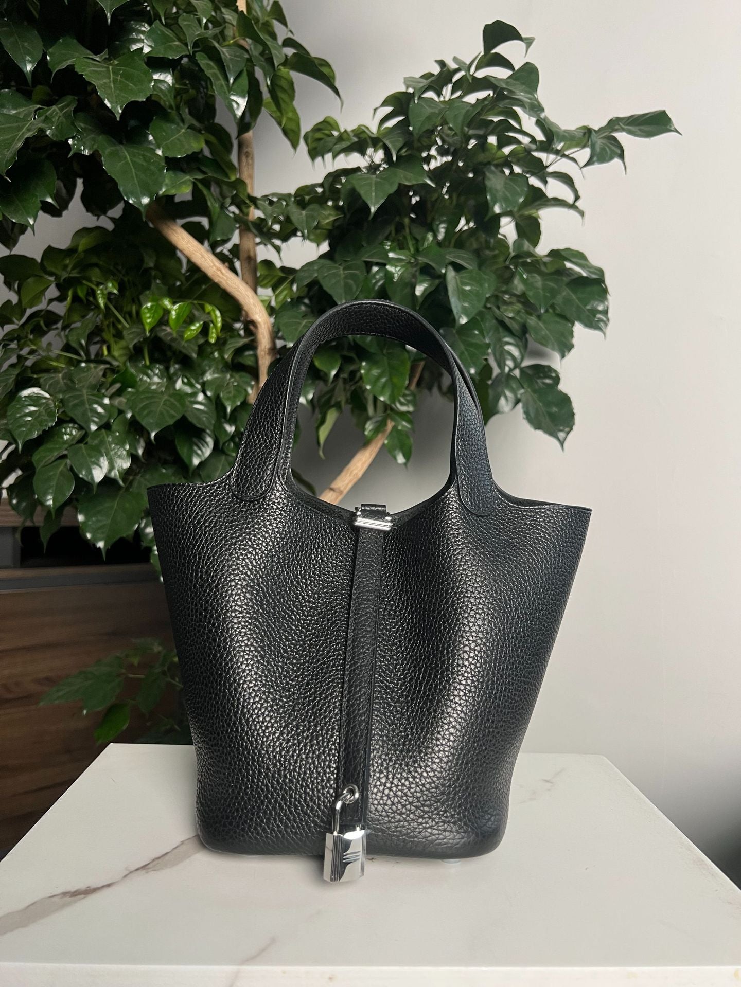 Women's Vegetable Basket Imported Leather Genuine Cattlehide Surface Handbags