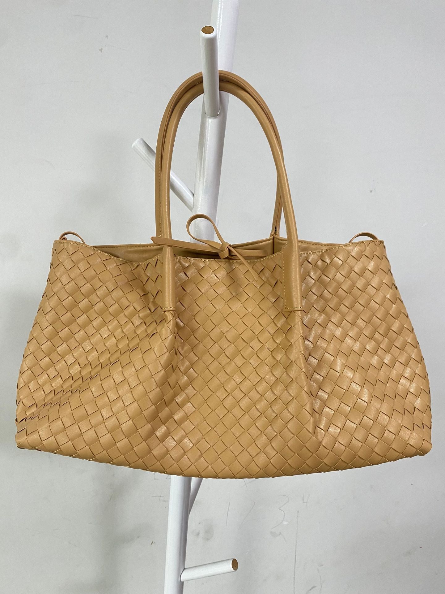 Fashion Hand-woven Commuter Versatile Large Capacity Tote Bags