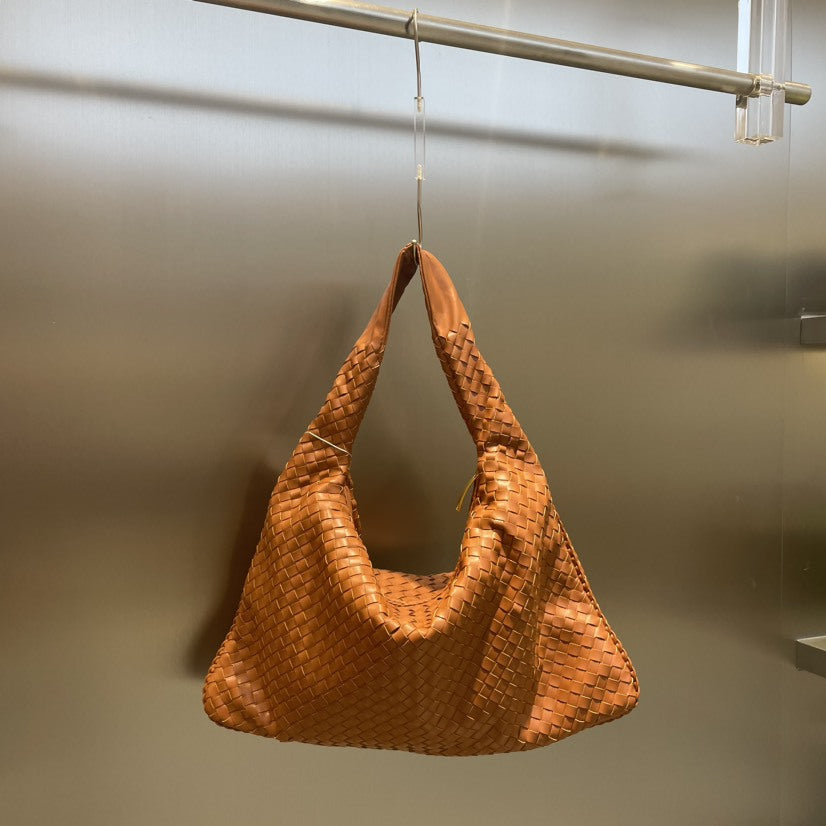 Women's Woven Underarm Portable Large Capacity Totes Bags