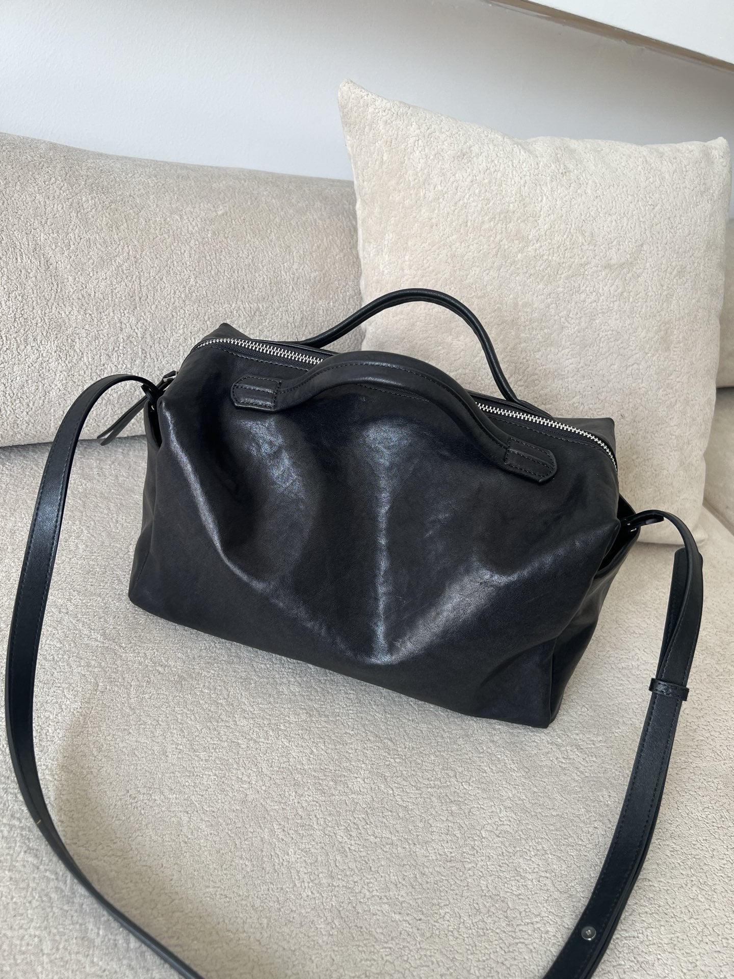 Women's Leisure Layer Leather Soft Large Shoulder Bags