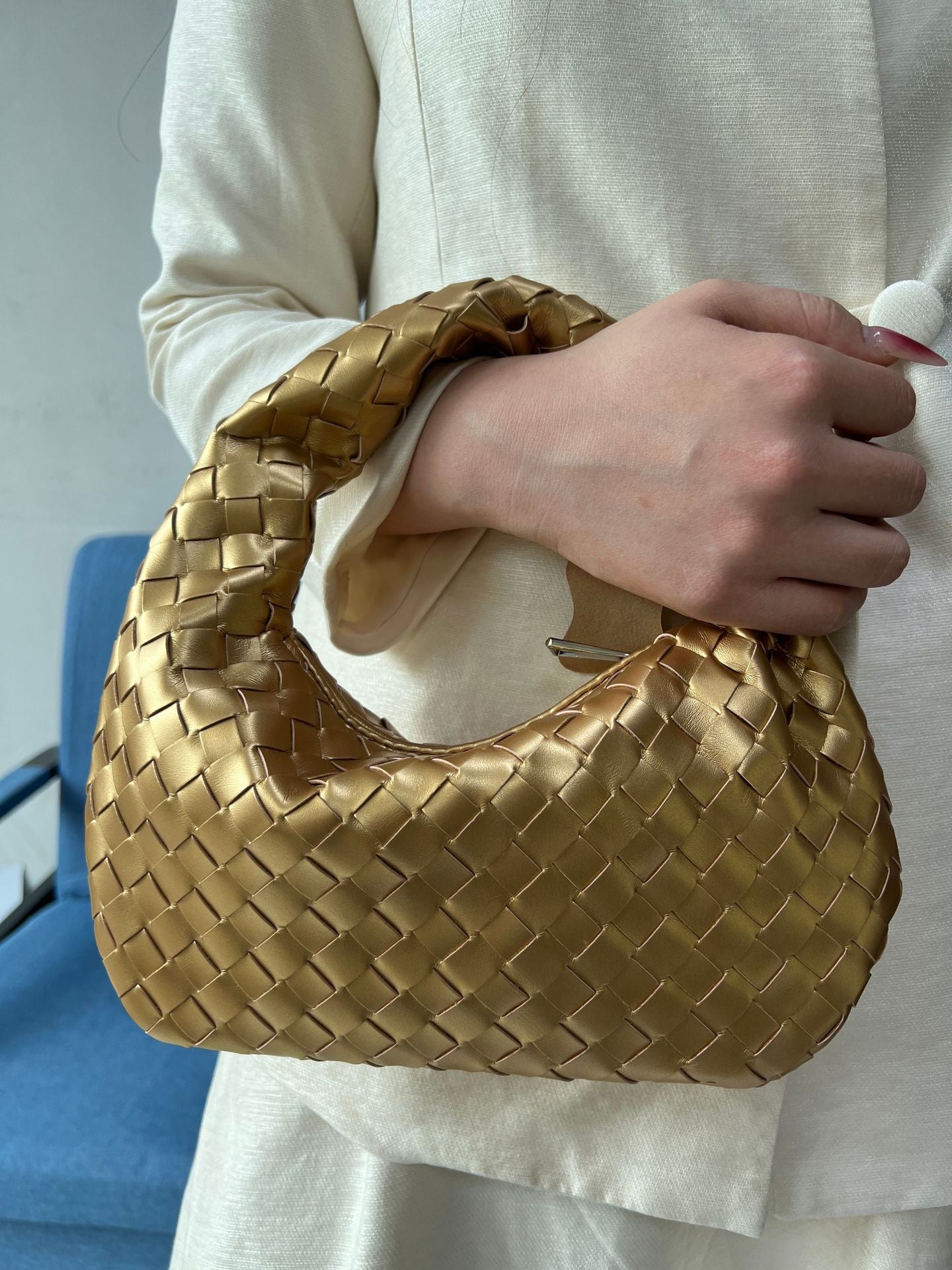 Classic Trendy Cool Hand-woven Horn Portable Handbags
