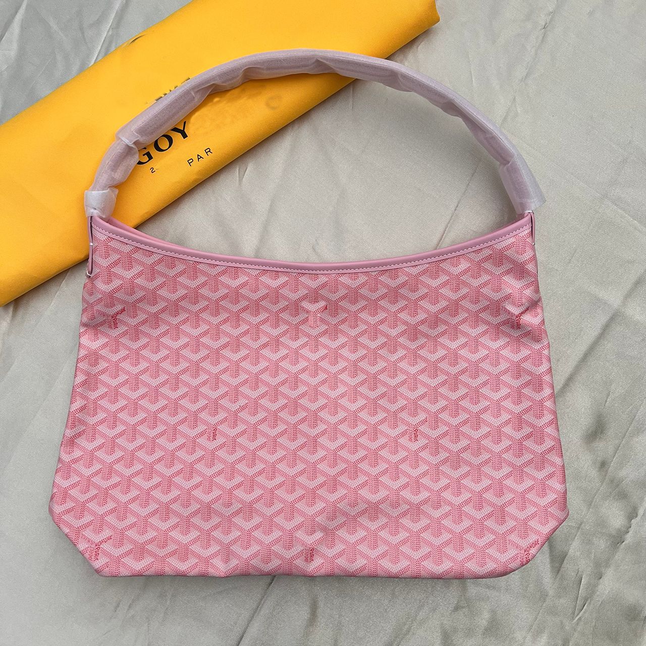 Women's Shopping Portable Letter Zipper Dog Teeth Armpit Bags