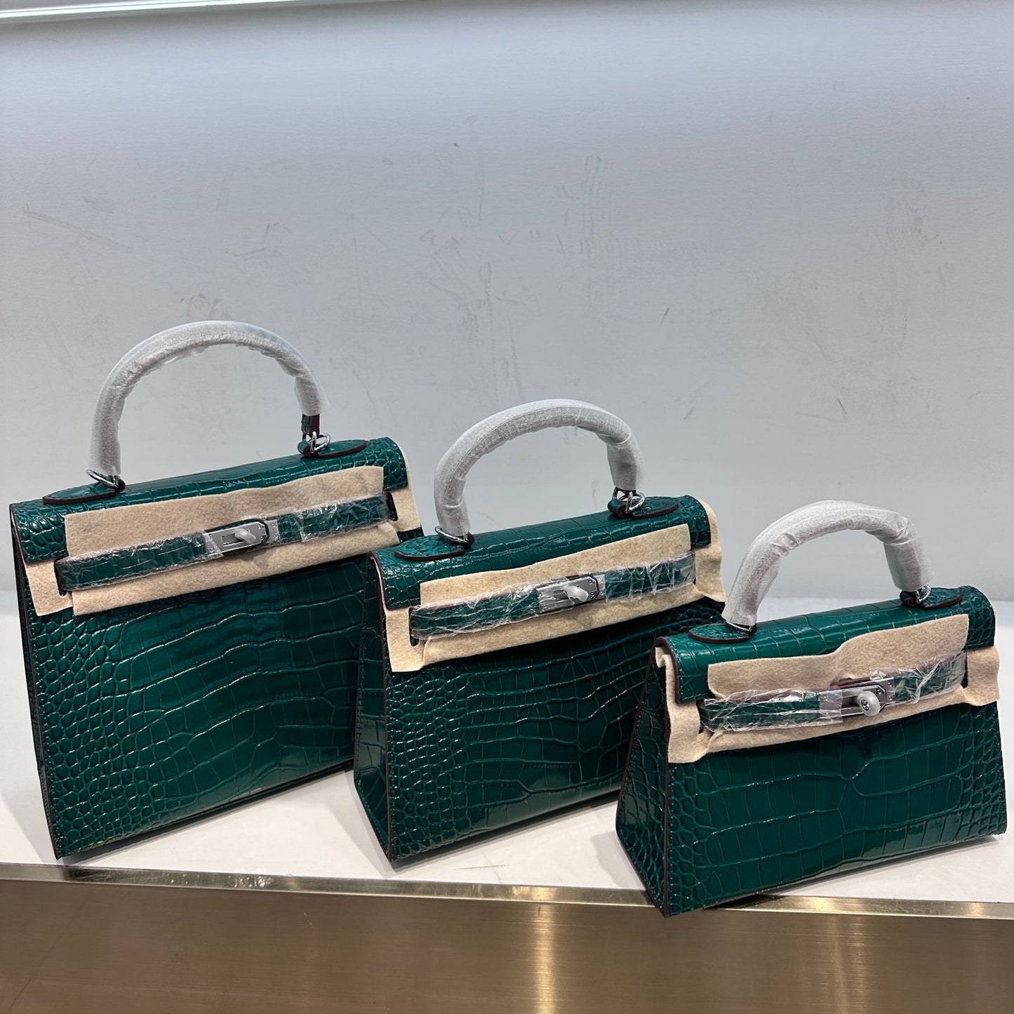 Women's Cowhide Kelly Second Generation Mini Home Handbags