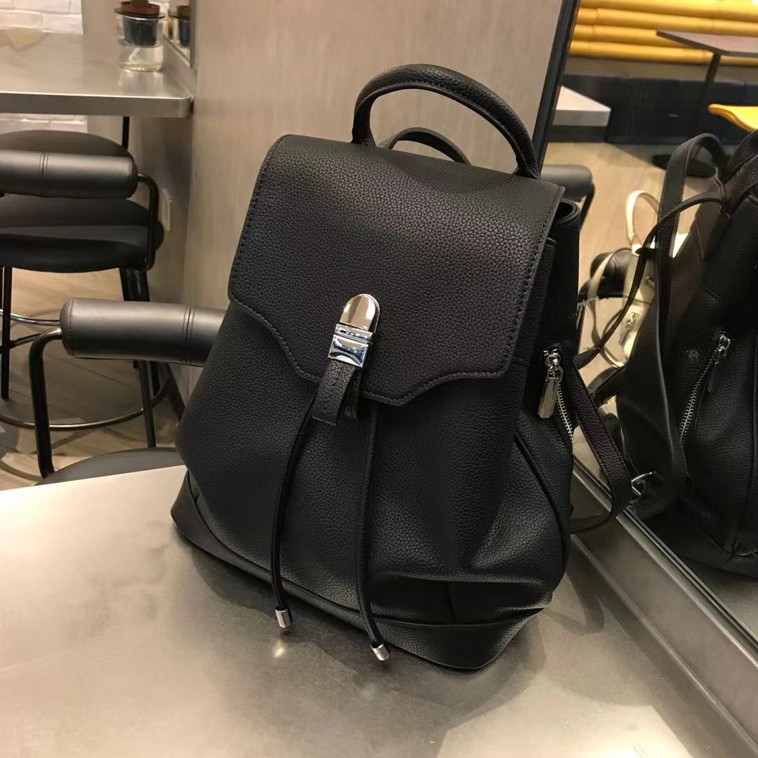 High-grade Large Capacity Portable Soft Leather Bags