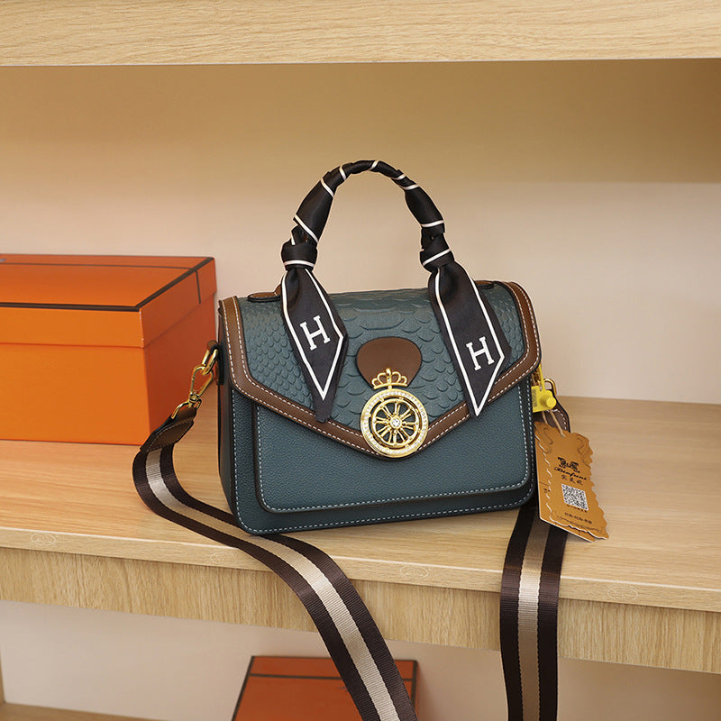 Women's Luck Comes File Trendy Contrast Color Shoulder Bags