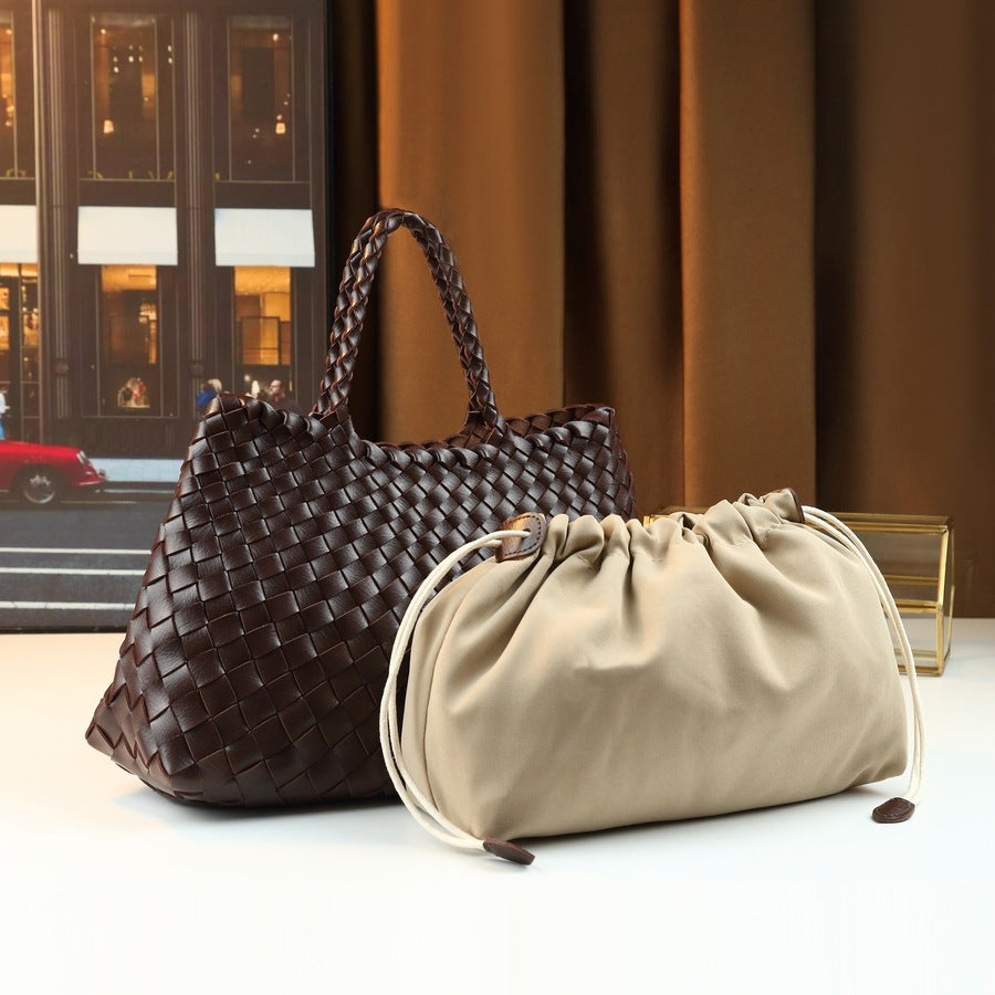 Luxury Minority Hand-woven Shell Large Capacity Handbags